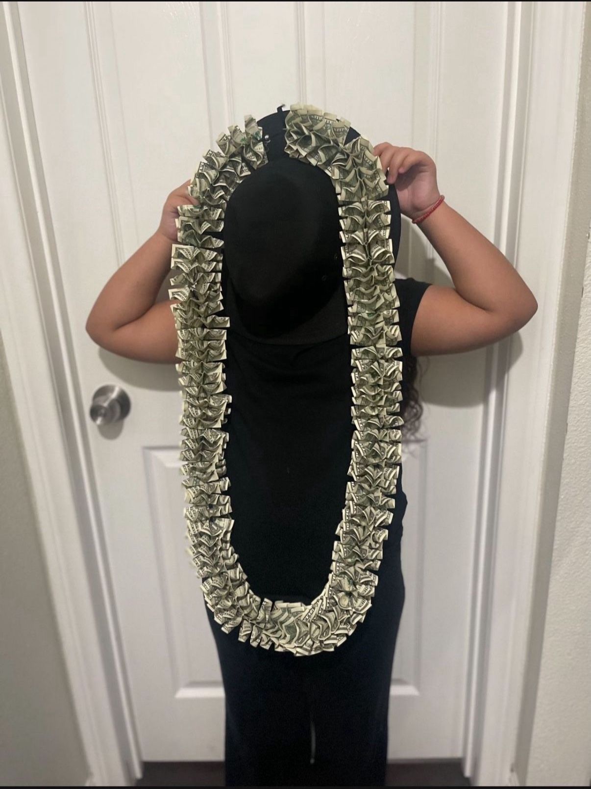 Money Lei