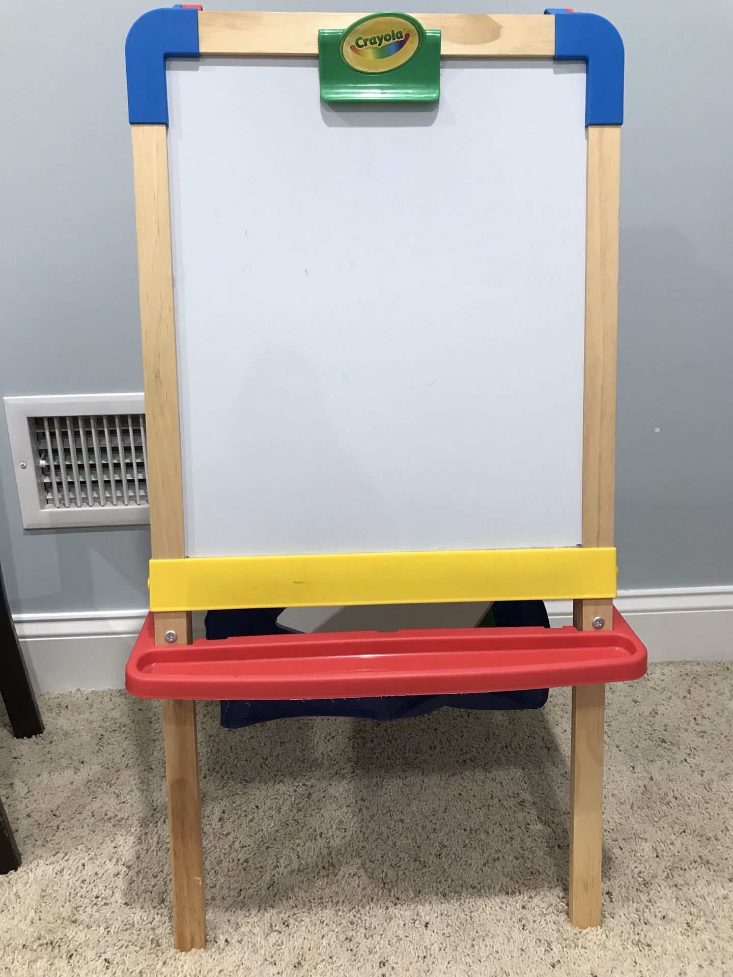 Crayola wooden easel magnetic 2 sided