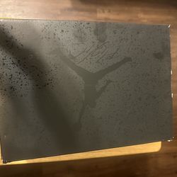 Air Jordan 4 Retro Black Cat 2025  Men Size 10