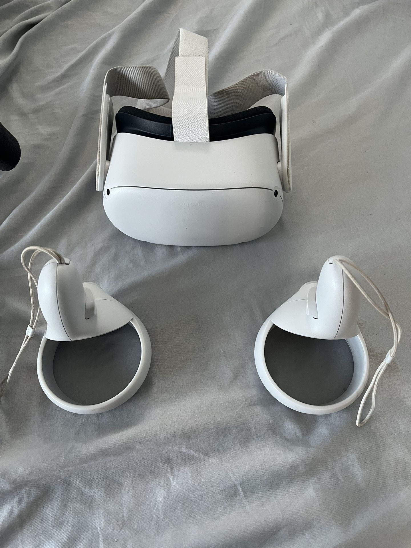OCULUS 2 W/ CASE $225 OBO