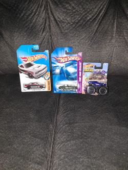 HotWheels car bundle
