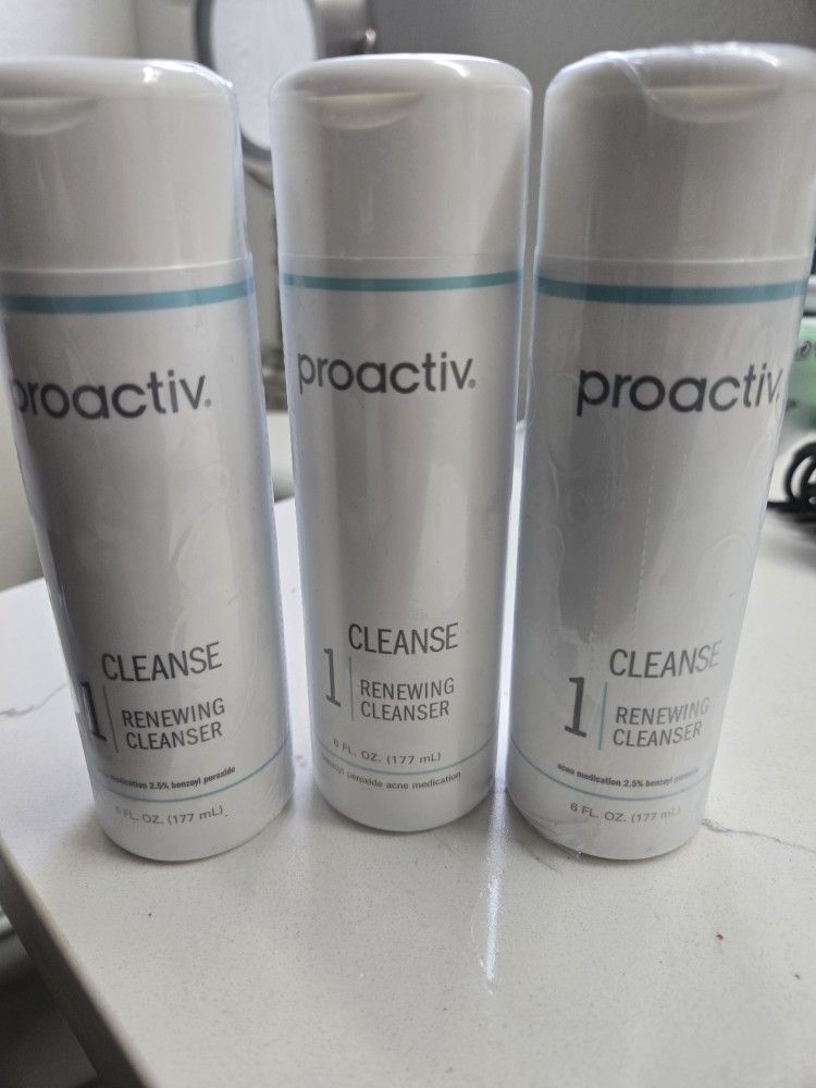 3 Renewing Clenasers