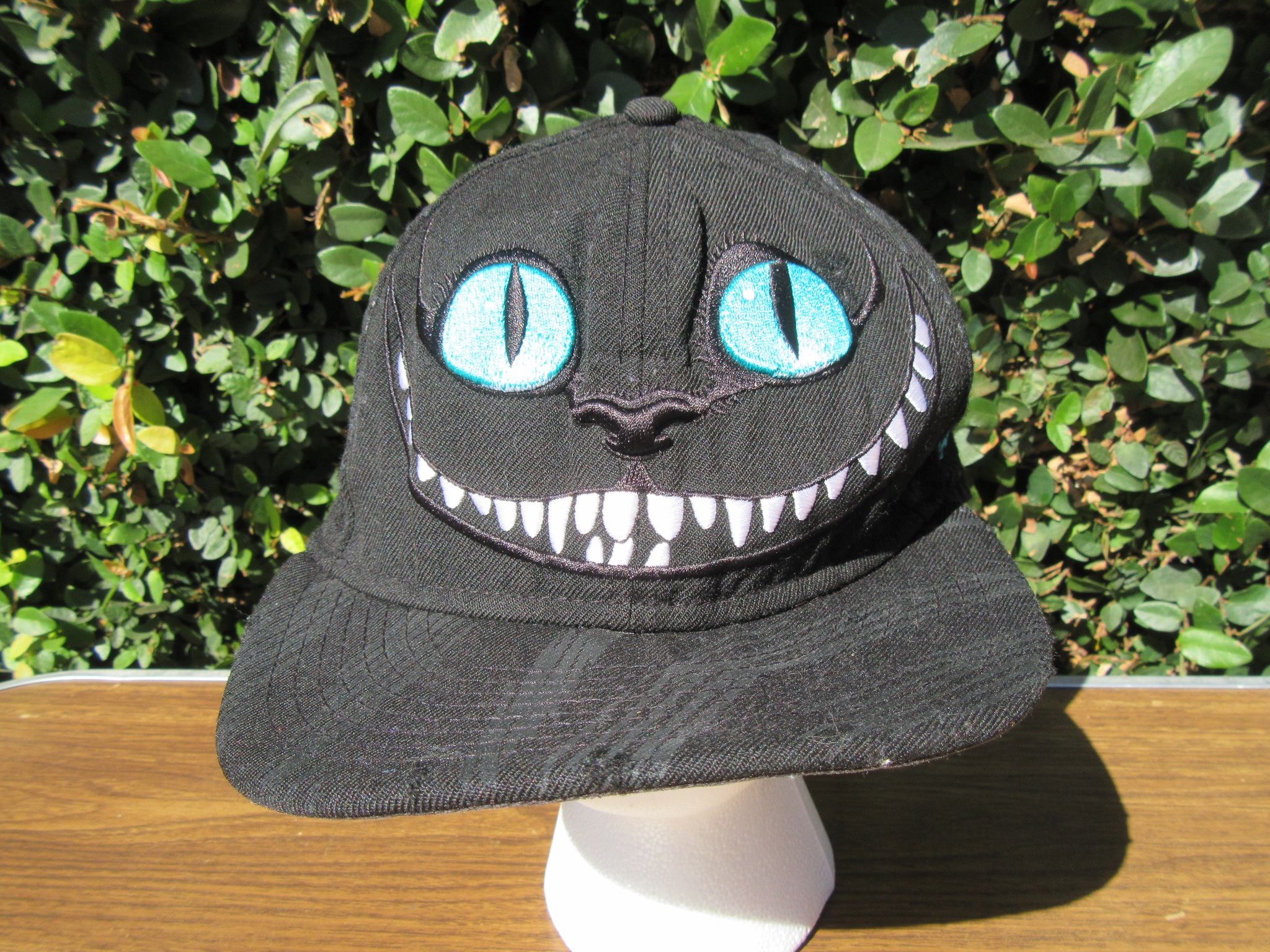 Alice In Wonderland Cheshire Cat New Era 59Fifty 7 1/2 Baseball Hat Cap