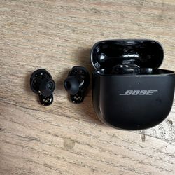 Bose Quiet Comfort Ultra bluetooth earbuds