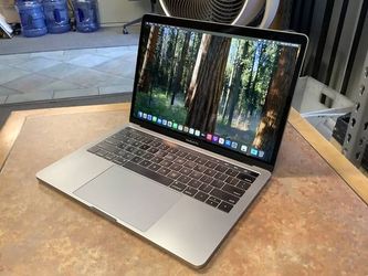 Apple MacBook Pro 13" 2019 Touchbar Quad Core i5 8gb 128gb SSD