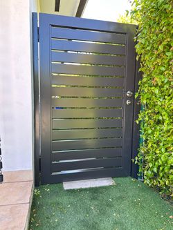 Aluminum Gates, Rolling Gates, Portones De Aluminio ,Gates, Fence , Doors, Picket, Cercas, soporte Para Buzones/horizontal/durafance/tejidas /aluminio