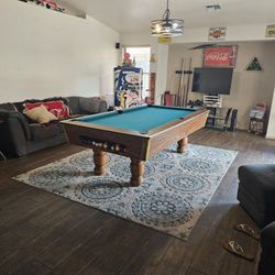 7 Ft Pool Table 