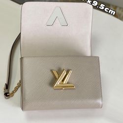 Triangle Bag 