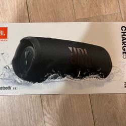 JBL Charge 5
