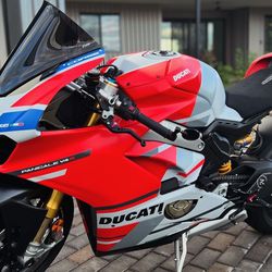 2019 Ducati V4S Corse Edition 