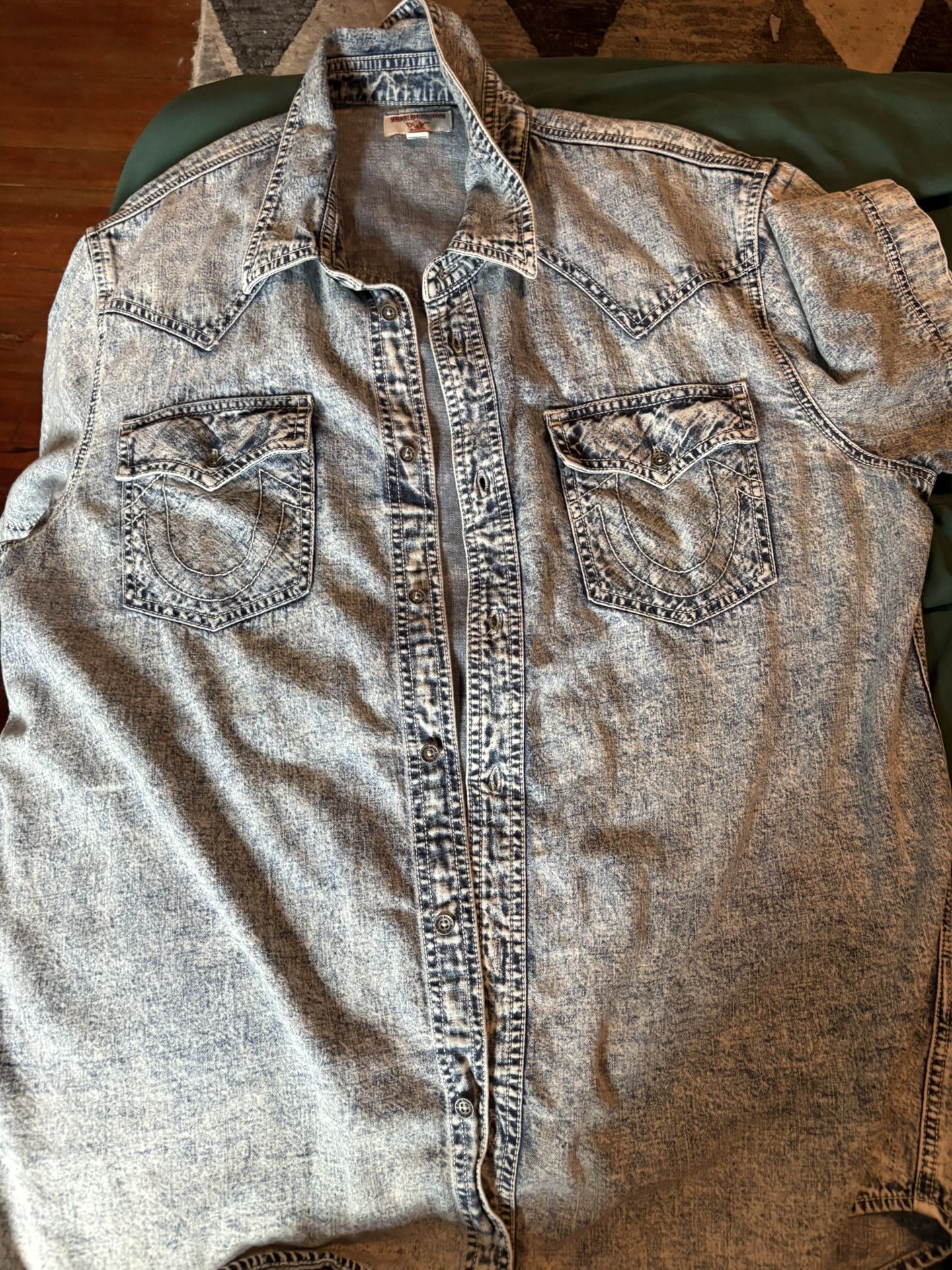 True Religion Button Up Says XXL It’s Legit XL