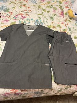 Figs Graphite Top