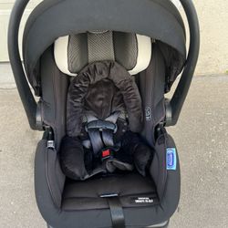 GRACO SNUGRIDE SNUGFIT 35 DLX