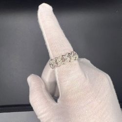 Moissanite 
