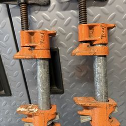 Clamps With 4’ Pipes