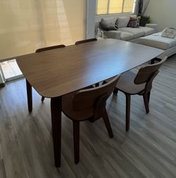 Dinning Table