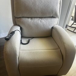 EZ Sleeper Lift Chair/recliner