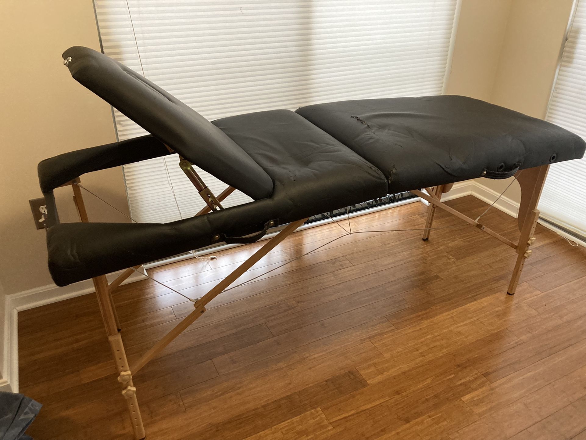 Massage Table 