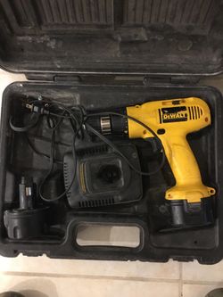 Dewalt 9.6 v drill