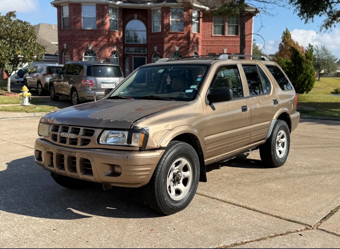 2001 Isuzu Rodeo for Sale in Katy, TX - OfferUp