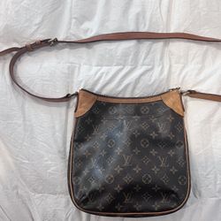 Louis Vuitton Cross Body Purse