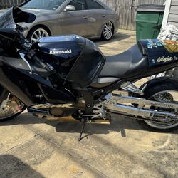2002 Kawasaki Ninja ZX12R