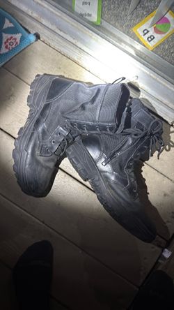 Combat boots