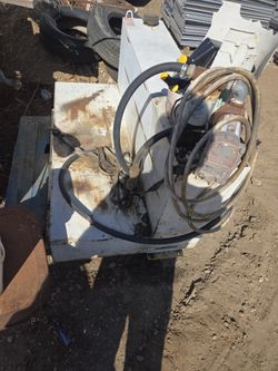 Fuel Tank With Pump