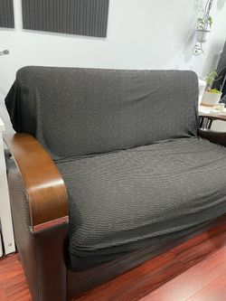 Kylian Loveseat