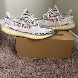Yeezy 350 Zebra Size 11