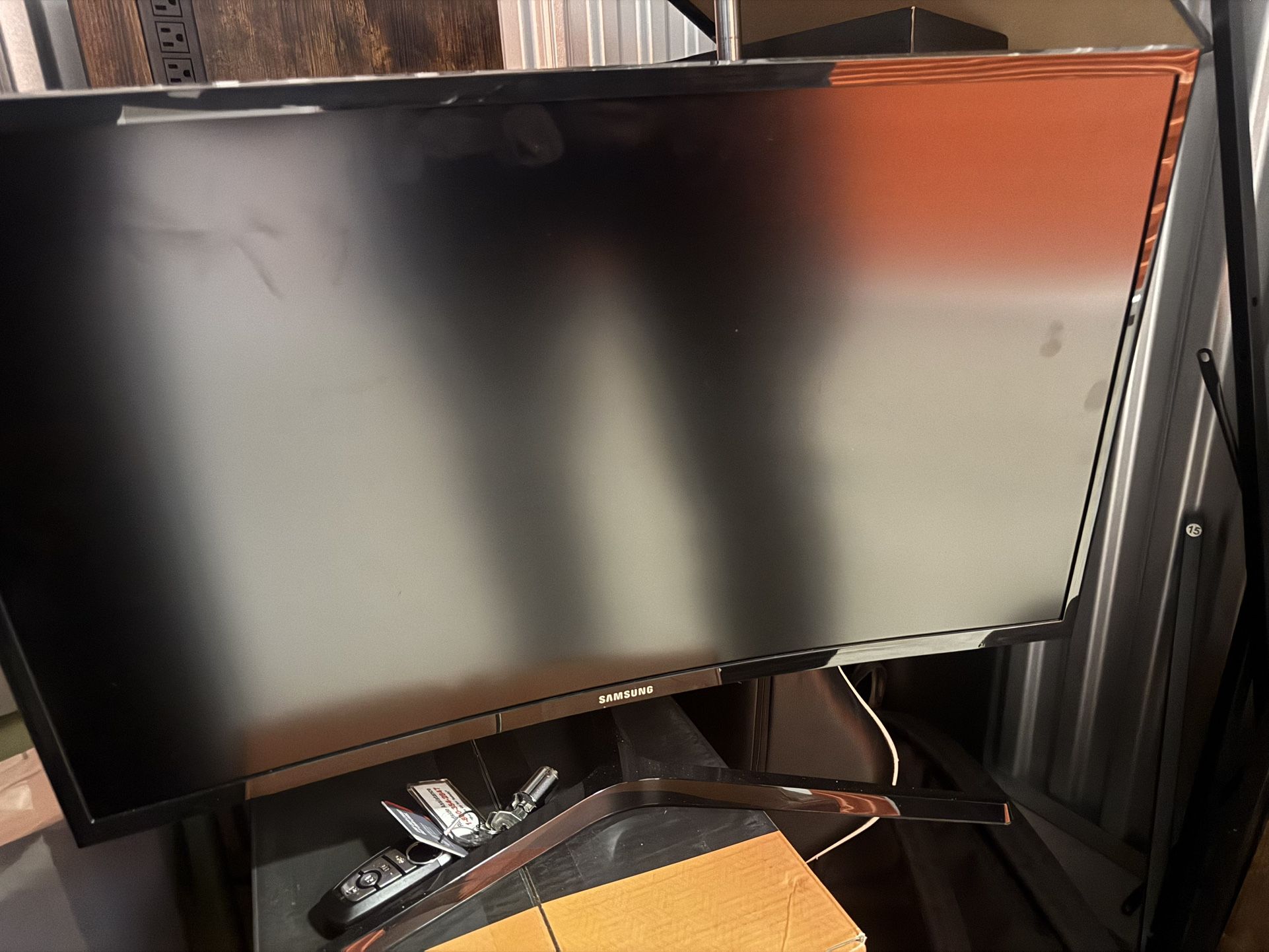 27 Inch And 24 Inch Curved Samsung Pc Monitor