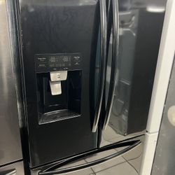 Winia refrigerator 