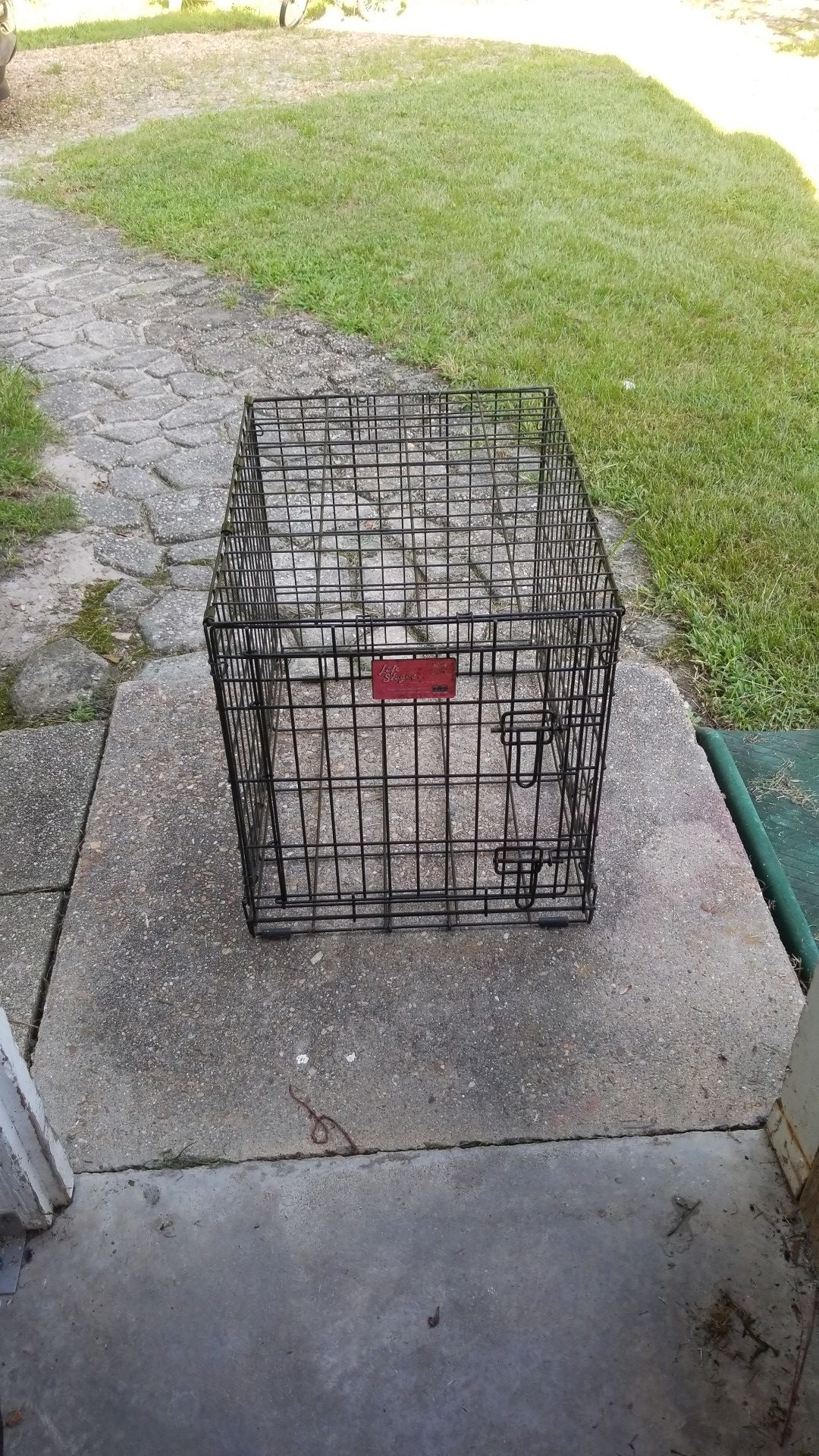 Dog crate 24 L x 18 W x 21 H