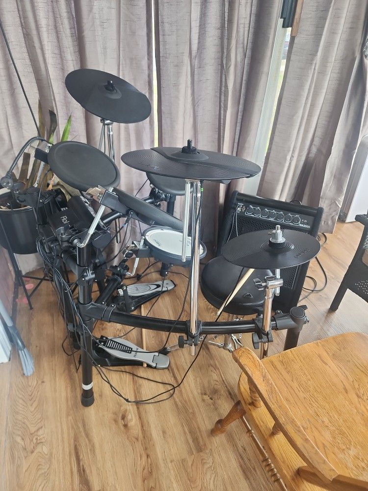 Roland Drum Set