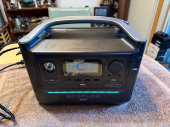 EcoFlow MAX R600 Power Station  Generator Model EF4   EcoFlow R600 Max portable power station is black with a silver integrated carry handle. It has a