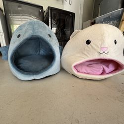Cat Bed Huts 