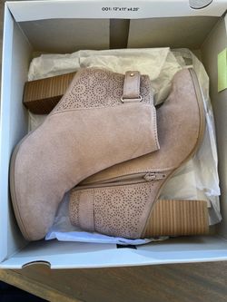 Lauren Conrad Women’s Ankle Boots Size 7.5