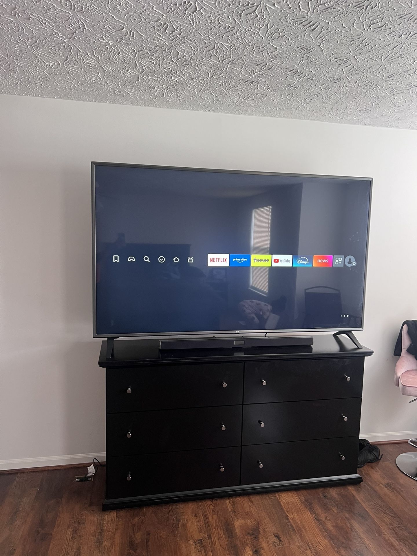 75” LG Smart TV