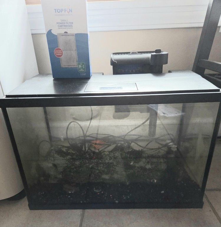 Top Fin Essentials Aquarium 5 Gallon Fish Tank