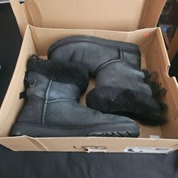 Black Ugg Boots 