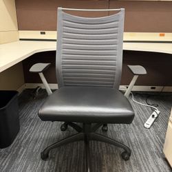 SOURCE Office Chair 