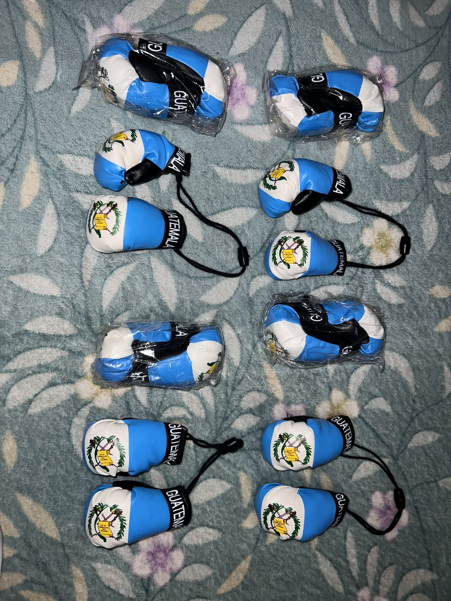 Sale!! 8. Pairs Guatemala Mini Car Boxing Gloves