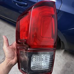16-23 Toyota Tacoma Tail light Driver side