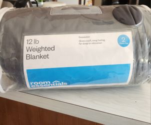 12 Lb Weighted Blanket. 