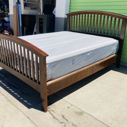 Queen Bed