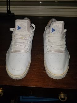 Vintage Reebok Classic Sneakers 