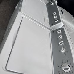 Kemmore Washer Dryer. 