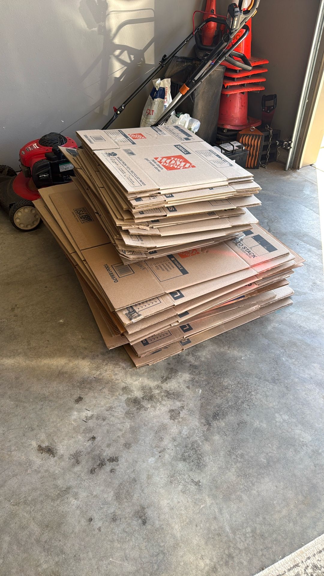 Free Moving Boxes