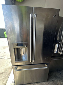 GE French Door Fridge – Stainless, Ice & Water Dispenser