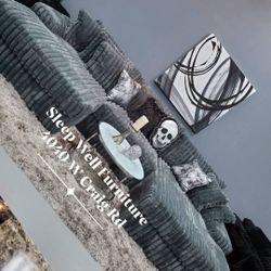 ✨️XL Sectional Sofas✨️ Furniture Queen Bedrooms, Dining Avail